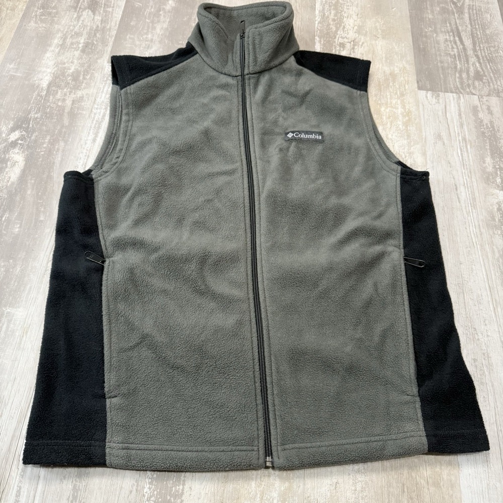 Columbia Men's M Gray Sweater Vest Charcoal Fleece Full Zip‎ Lightweight Camping